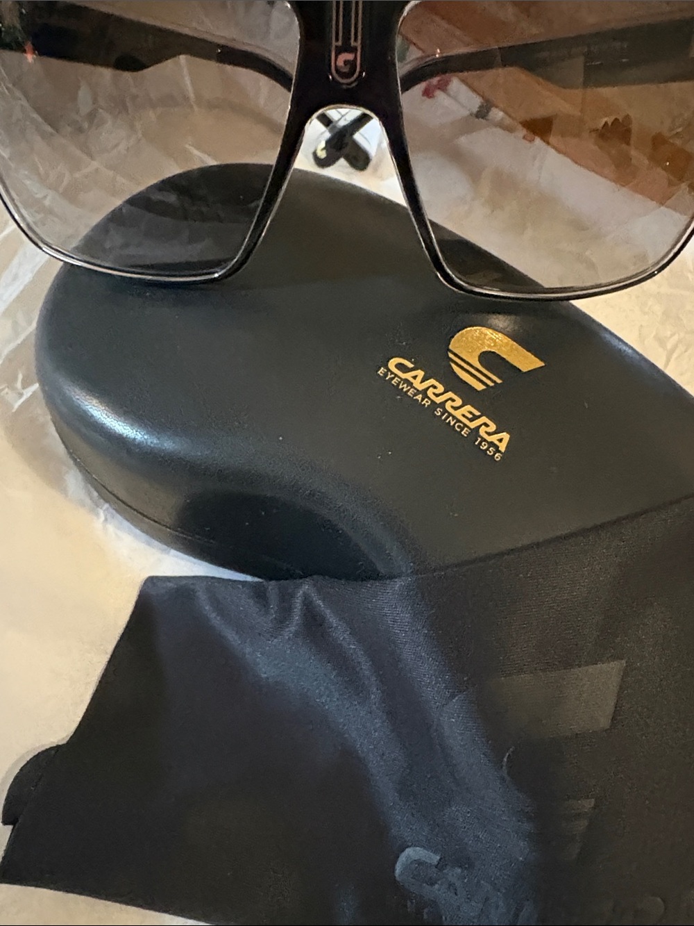 NWOTS Carrera Brown & Gold Men’s Gradient Oversized Sunglasses with Case & Cloth